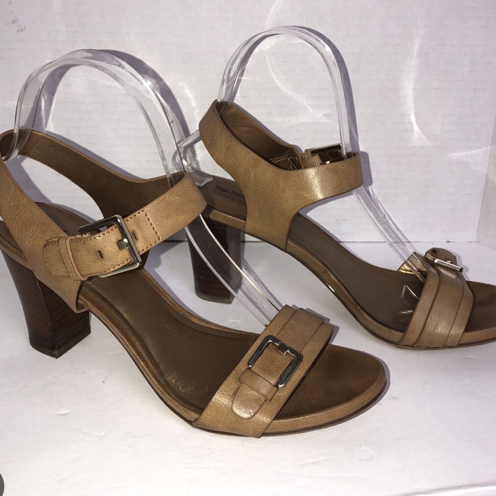 Coach and Four Tan Heels